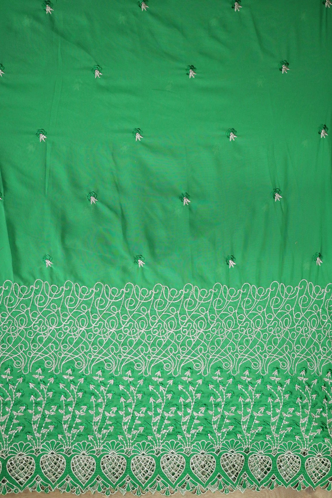 AIzaSyBcstauz-XMPRhEY21AUzeo032pxrXB5Ug - Big Width''56'' Green Thread With Zari Floral Embroidery Work On Green Georgette Fabric With Border