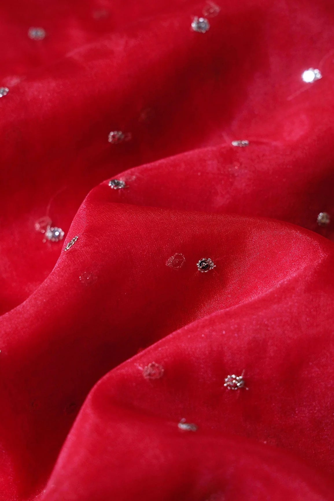 AIzaSyBcstauz-XMPRhEY21AUzeo032pxrXB5Ug - Black And Red Unstitched Lehenga Set Fabric (3 Piece)