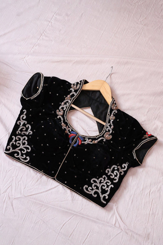 AIzaSyBcstauz-XMPRhEY21AUzeo032pxrXB5Ug - Black Hand Work Embroidery Velvet Stitched Blouse