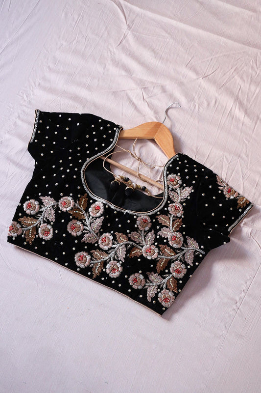AIzaSyBcstauz-XMPRhEY21AUzeo032pxrXB5Ug - Black Hand Work Embroidery Velvet Stitched Blouse