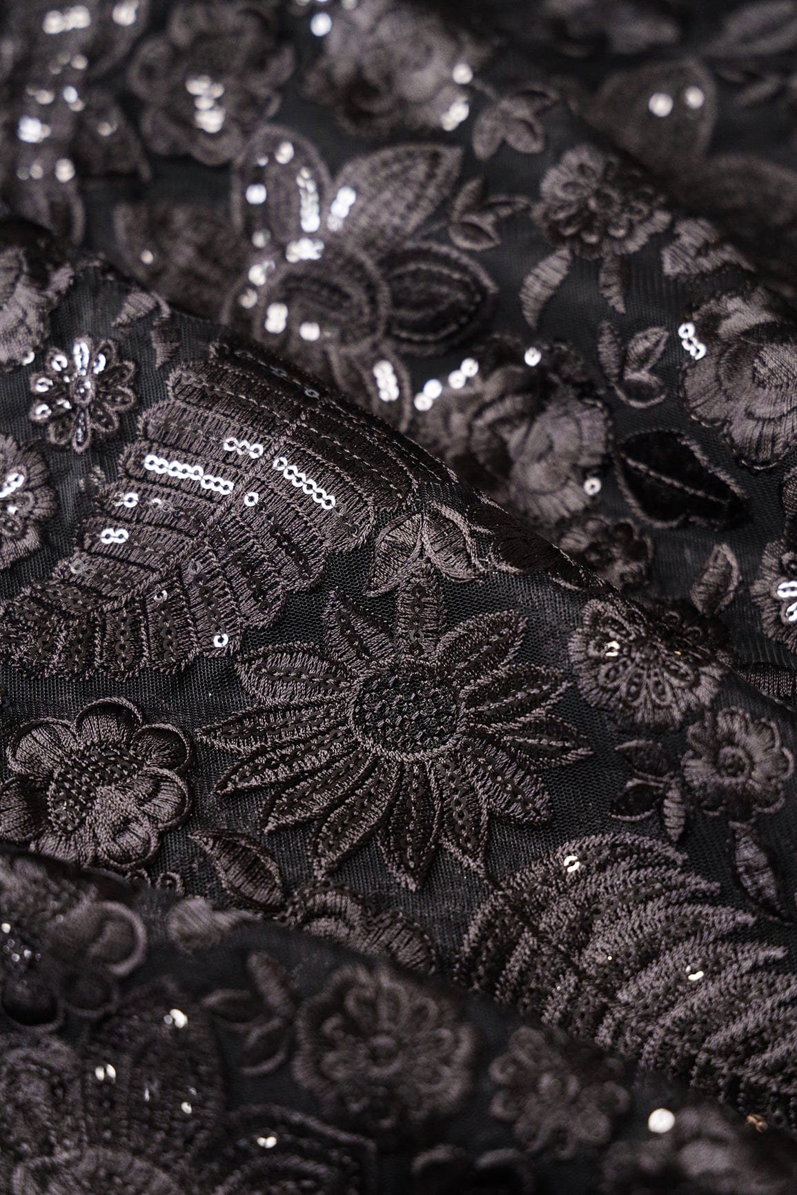 AIzaSyBcstauz-XMPRhEY21AUzeo032pxrXB5Ug - Black Thread With Sequins Heavy Floral Embroidery On Black Soft Net Fabric