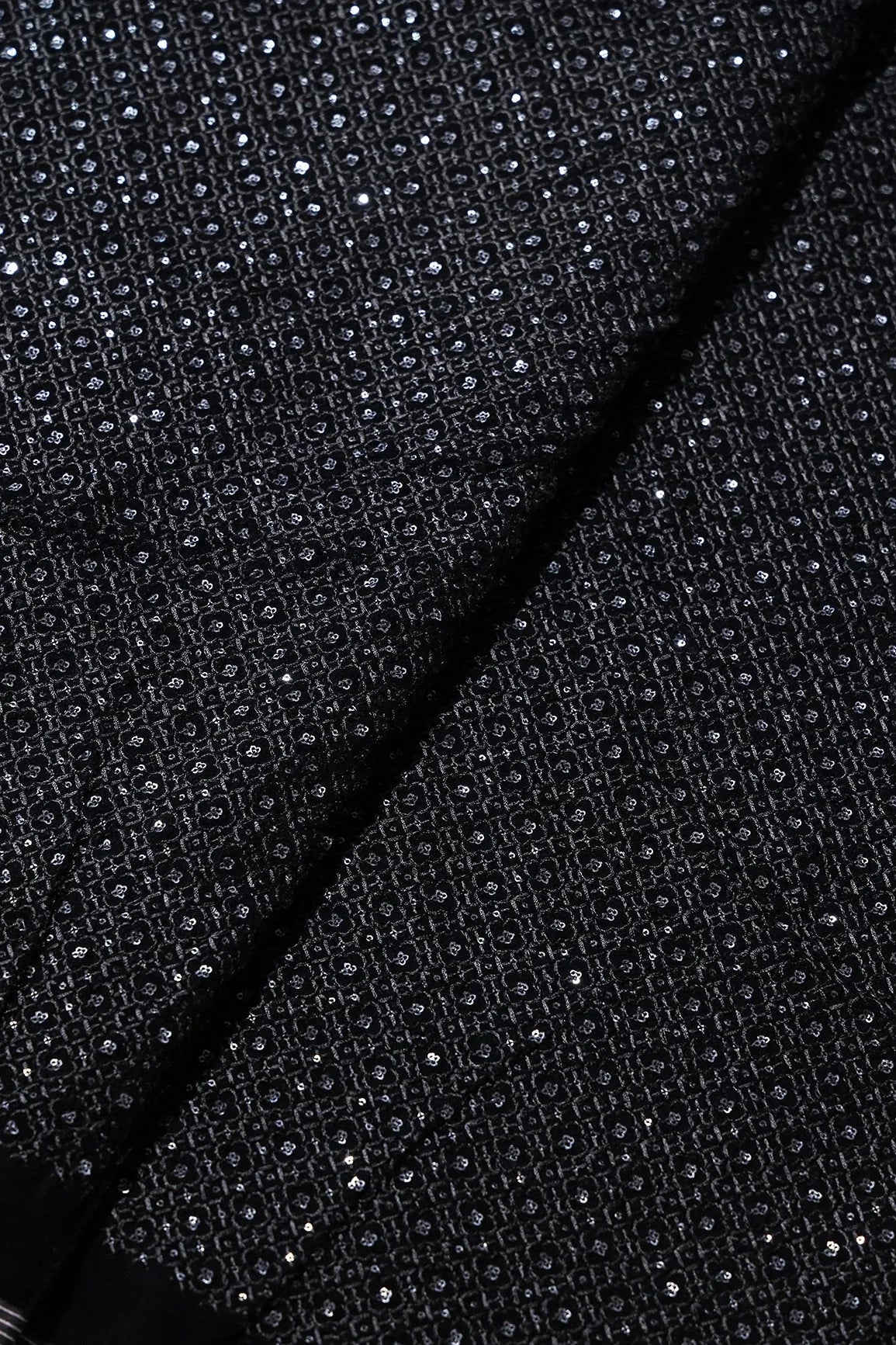 AIzaSyBcstauz-XMPRhEY21AUzeo032pxrXB5Ug - Black Thread With Sequins Small Checks Embroidery Work On Black Velvet Fabric