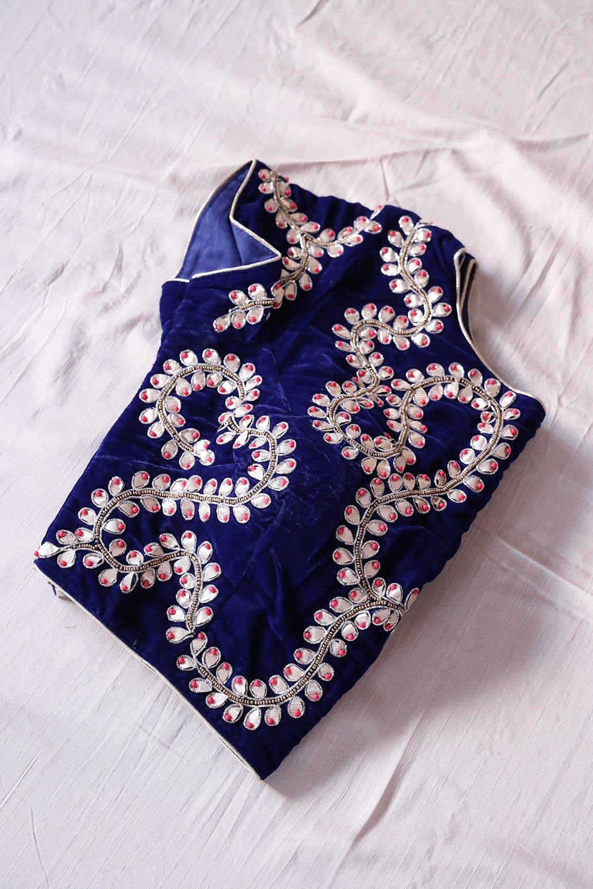 AIzaSyBcstauz-XMPRhEY21AUzeo032pxrXB5Ug - Blue Hand Work Embroidery Velvet Stitched Blouse