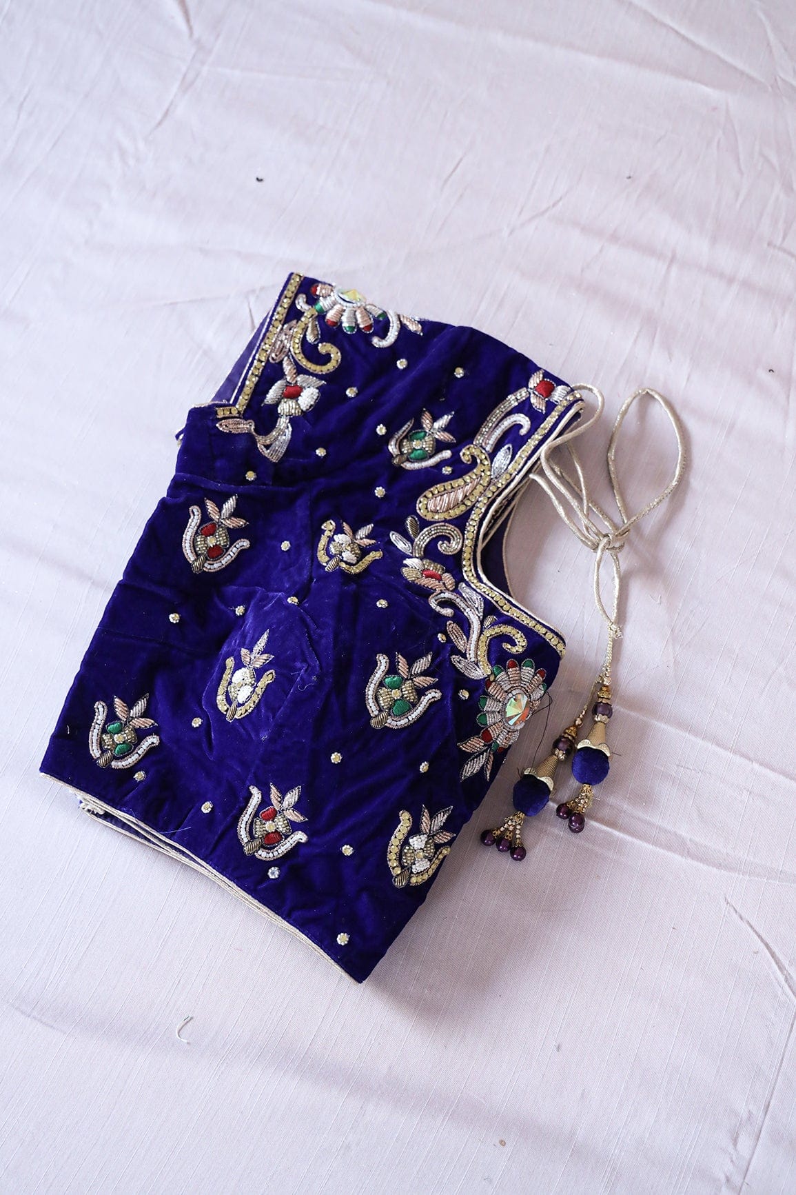 AIzaSyBcstauz-XMPRhEY21AUzeo032pxrXB5Ug - Blue Hand Work Embroidery Velvet Stitched Blouse