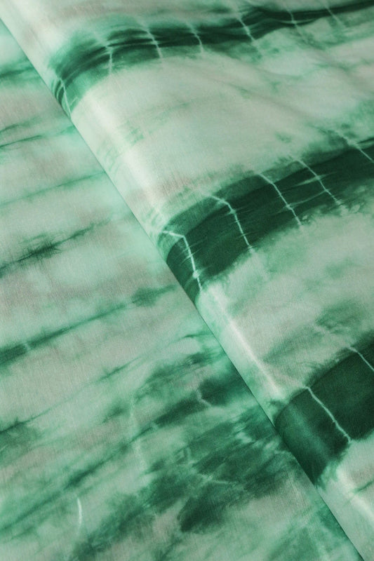 AIzaSyBcstauz-XMPRhEY21AUzeo032pxrXB5Ug - Bottle Green And White saree set (2 Piece)