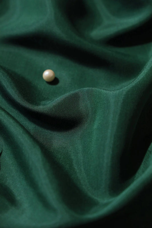 AIzaSyBcstauz-XMPRhEY21AUzeo032pxrXB5Ug - Bottle Green Dyed Muslin Fabric