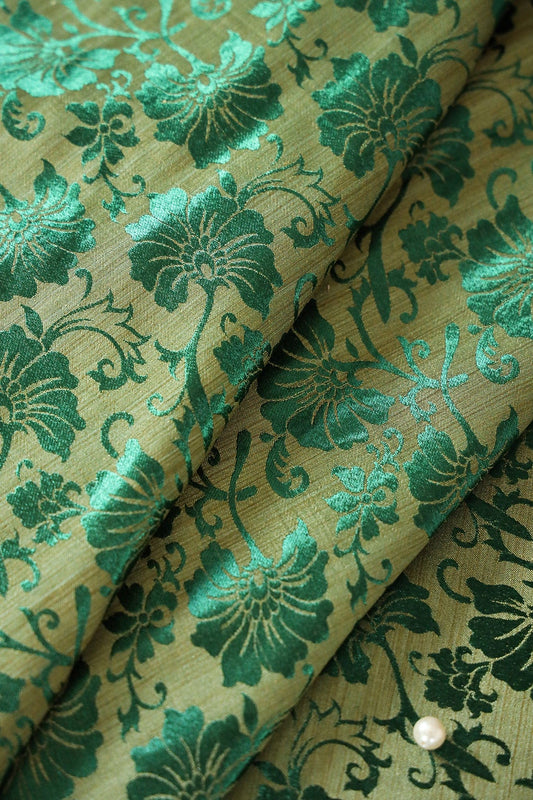 AIzaSyBcstauz-XMPRhEY21AUzeo032pxrXB5Ug - Bottle Green Floral Silk Satin Jute Banarasi Jacquard Fabric