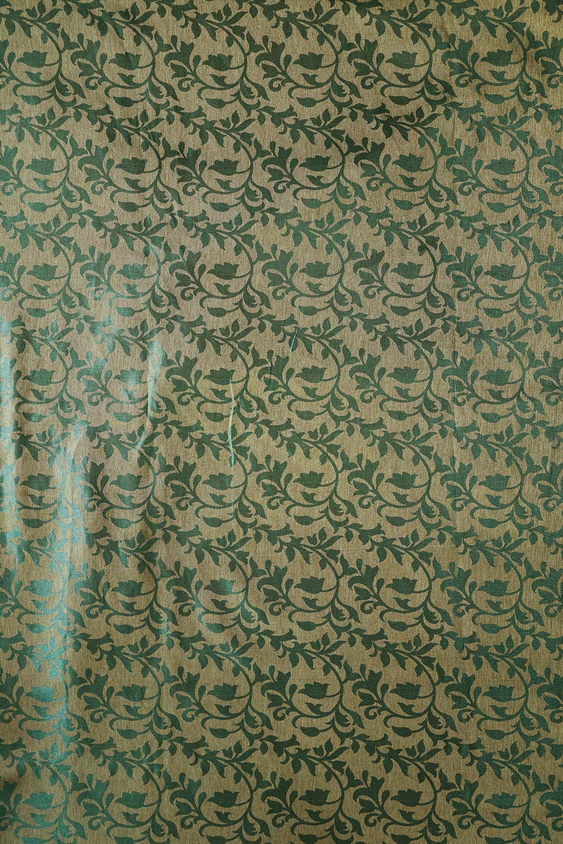 AIzaSyBcstauz-XMPRhEY21AUzeo032pxrXB5Ug - Bottle Green Leafy Silk Satin Jute Banarasi Jacquard Fabric