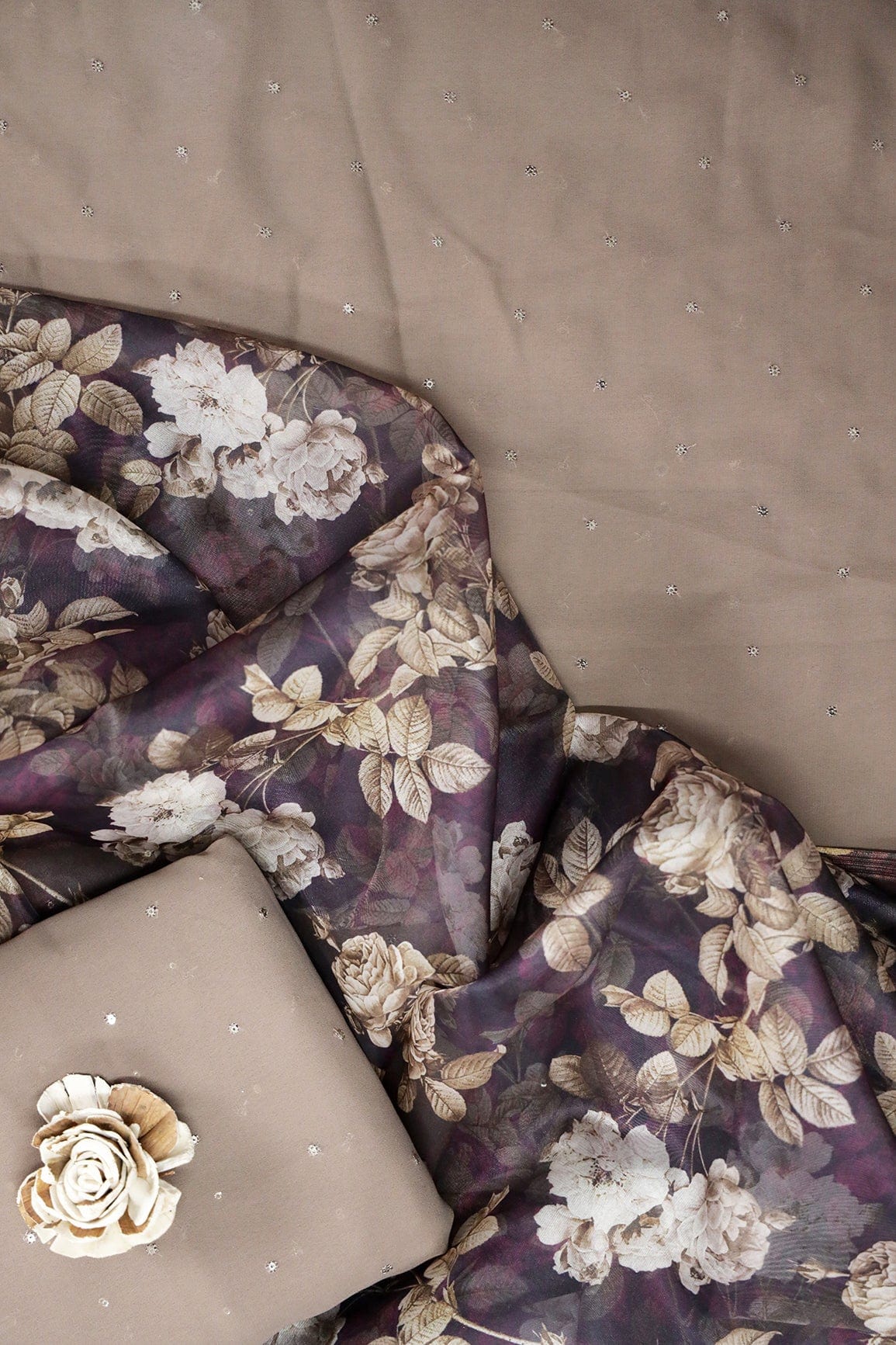 AIzaSyBcstauz-XMPRhEY21AUzeo032pxrXB5Ug - Brown And Dark Wine Unstitched Suit (3 Piece)