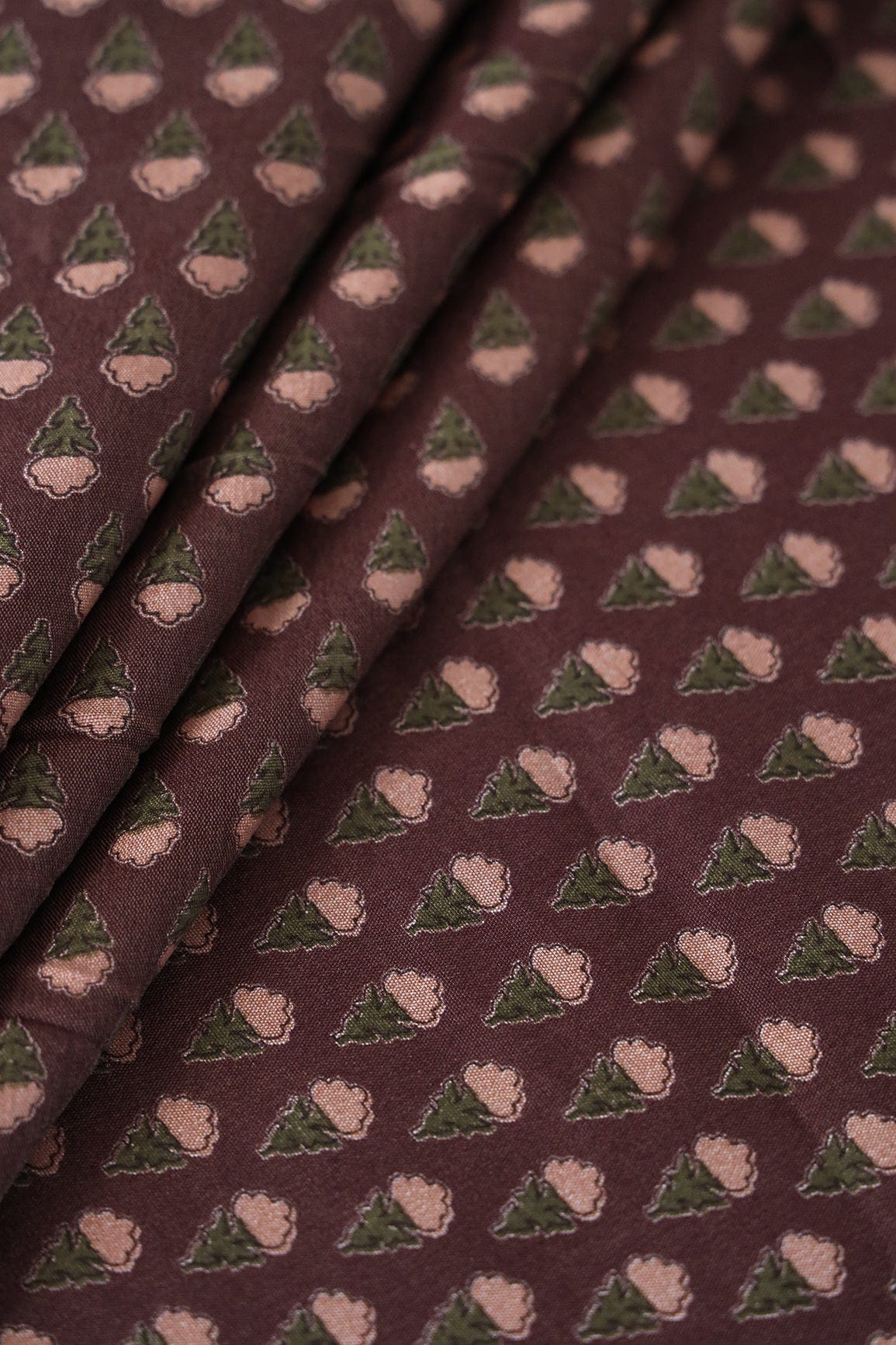 AIzaSyBcstauz-XMPRhEY21AUzeo032pxrXB5Ug - Brown Small Floral Pattern Booti Screen Print Chanderi Silk Fabric