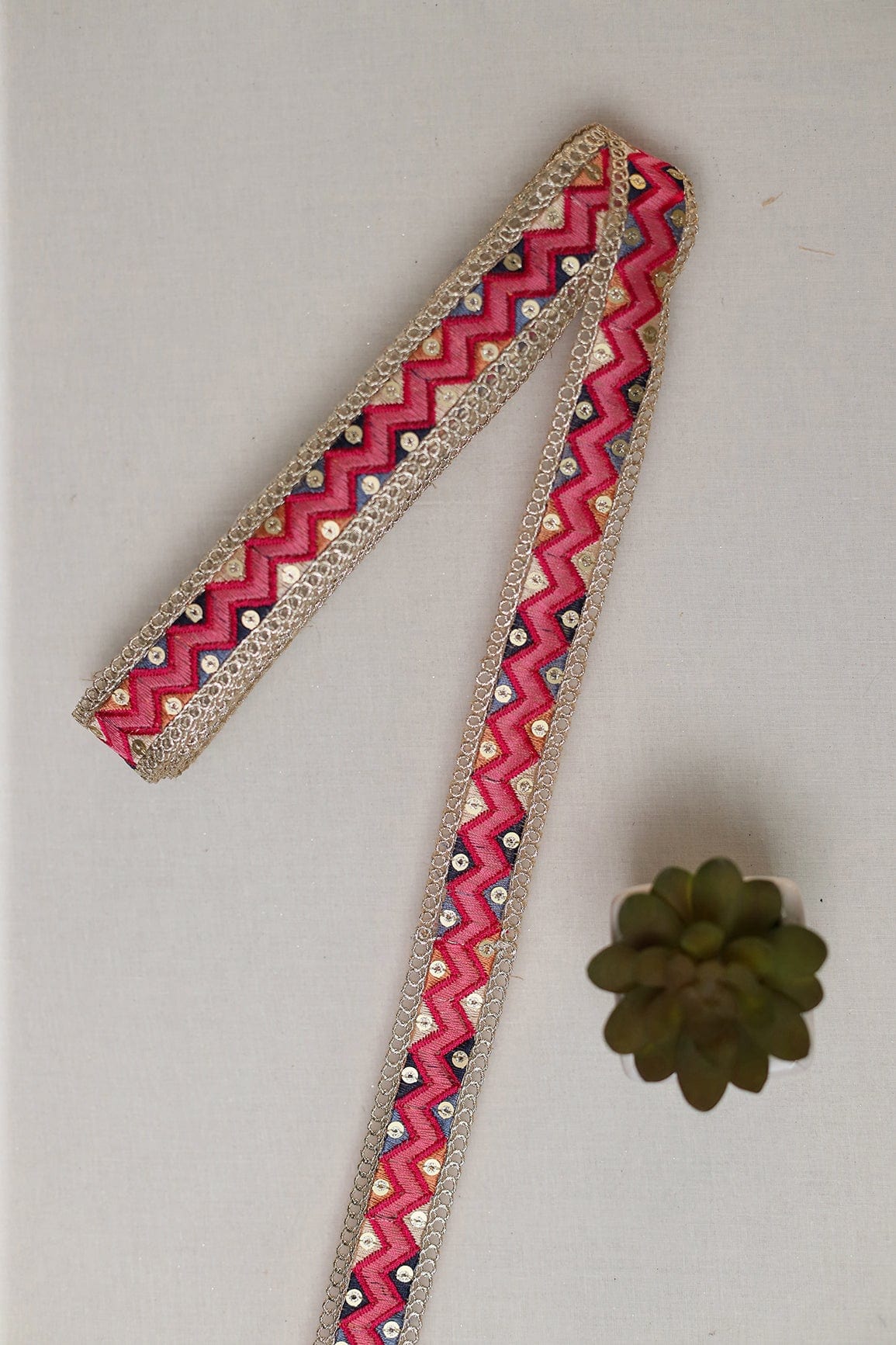 AIzaSyBcstauz-XMPRhEY21AUzeo032pxrXB5Ug - Chevron Multi Color Thread Work With Sequins Embroidered Lace (9 Meters)