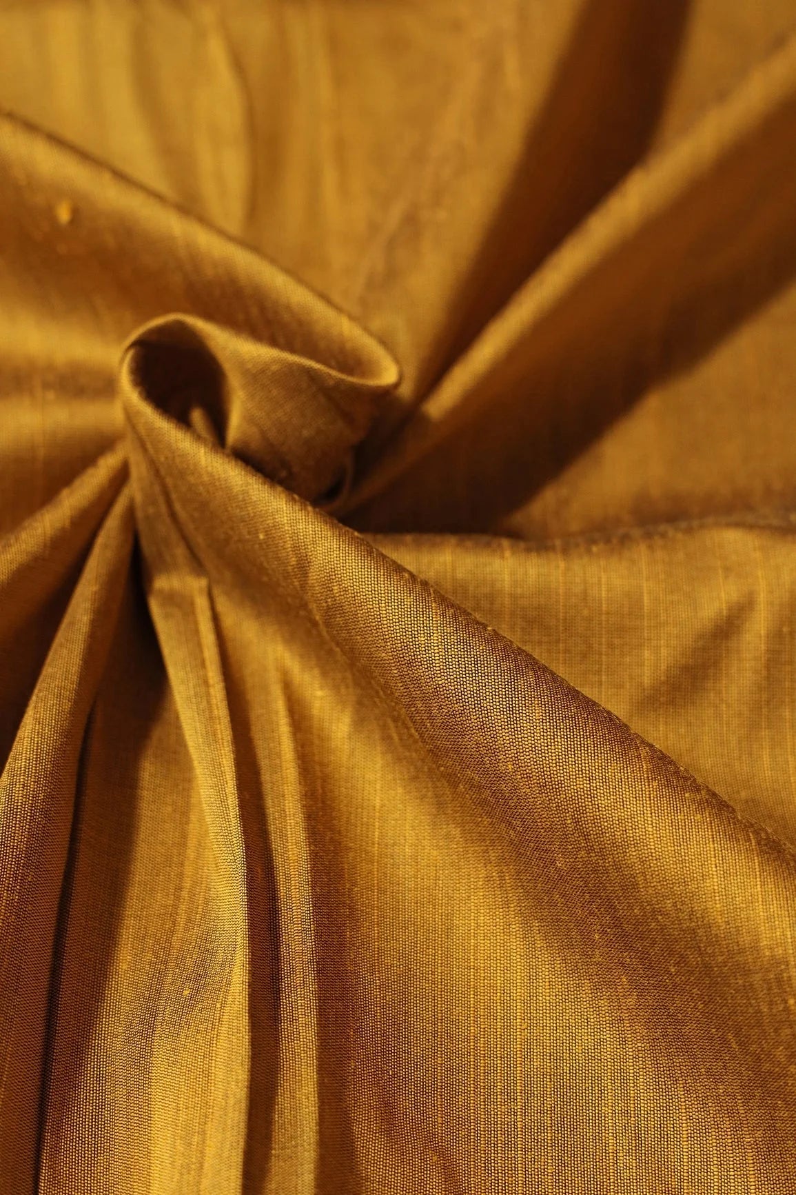 AIzaSyBcstauz-XMPRhEY21AUzeo032pxrXB5Ug - Copper Brown Raw Silk Fabric