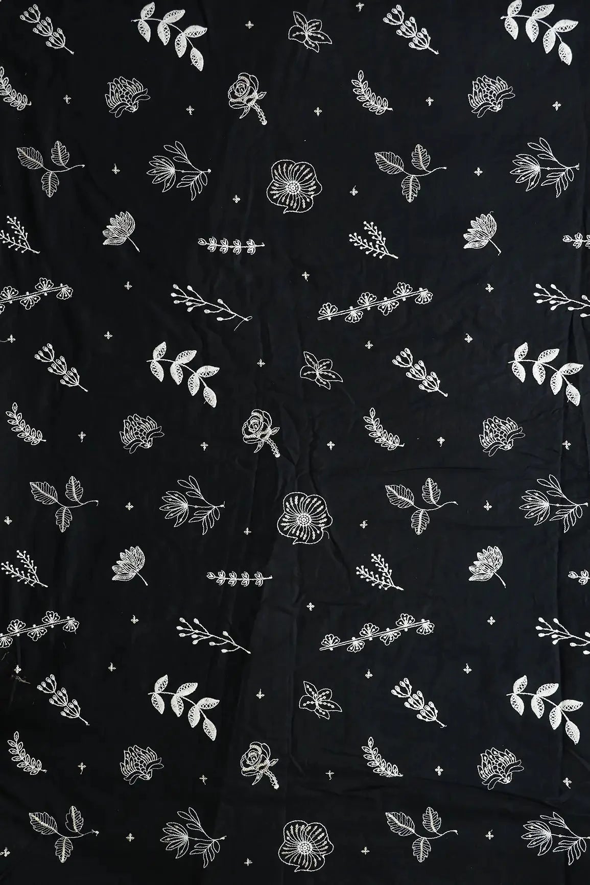 AIzaSyBcstauz-XMPRhEY21AUzeo032pxrXB5Ug - Cream Thread With Gold Sequins Floral Embroidery Work On Black Cotton Cambric Fabric