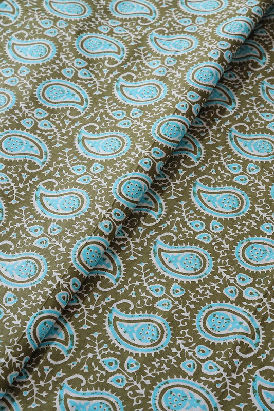 AIzaSyBcstauz-XMPRhEY21AUzeo032pxrXB5Ug - Dark Olive And Sky Blue Paisley Pattern Print On Pure Cotton Fabric