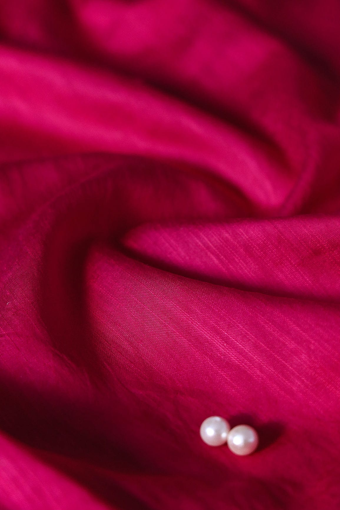 AIzaSyBcstauz-XMPRhEY21AUzeo032pxrXB5Ug - Dark Pink And Beige Unstitched Suit (3 Piece)