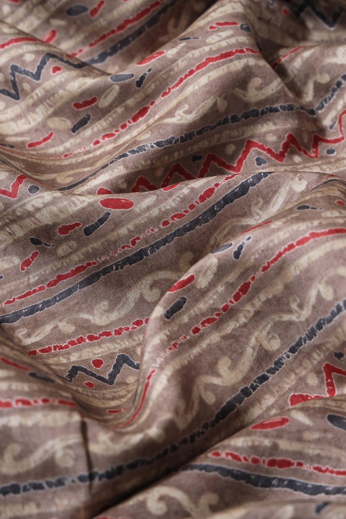 AIzaSyBcstauz-XMPRhEY21AUzeo032pxrXB5Ug - Dusty Brown And Light Beige Stripes Print On Viscose Chanderi Silk Fabric