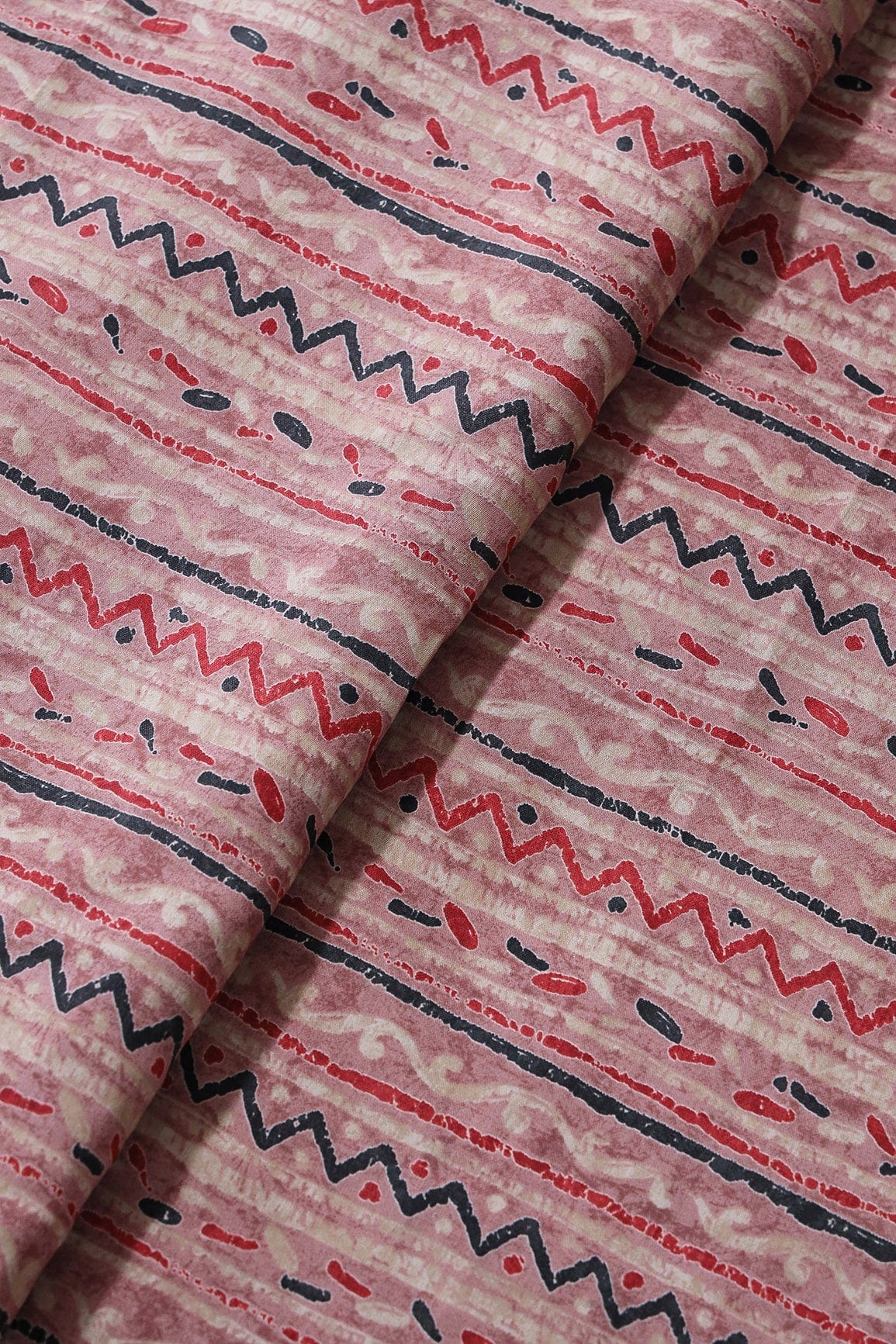 AIzaSyBcstauz-XMPRhEY21AUzeo032pxrXB5Ug - Dusty Pink And Light Beige Stripes Print On Viscose Chanderi Silk Fabric