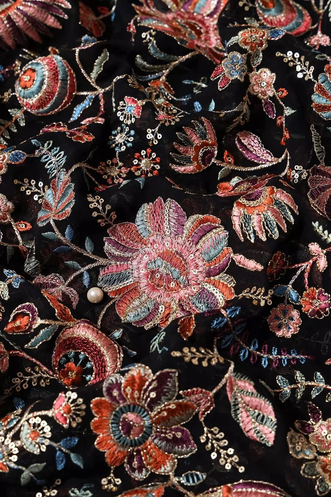 AIzaSyBcstauz-XMPRhEY21AUzeo032pxrXB5Ug - Elegant Floral Heavy Embroidery With Gold Sequins On Black Georgette Fabric