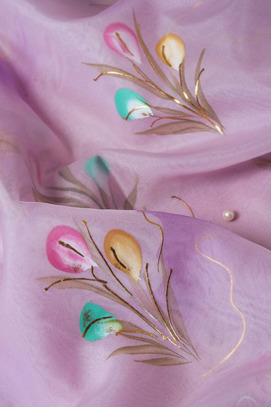 AIzaSyBcstauz-XMPRhEY21AUzeo032pxrXB5Ug - Beautiful Floral Hand Painted With Foil Work On Lavender Organza Fabric