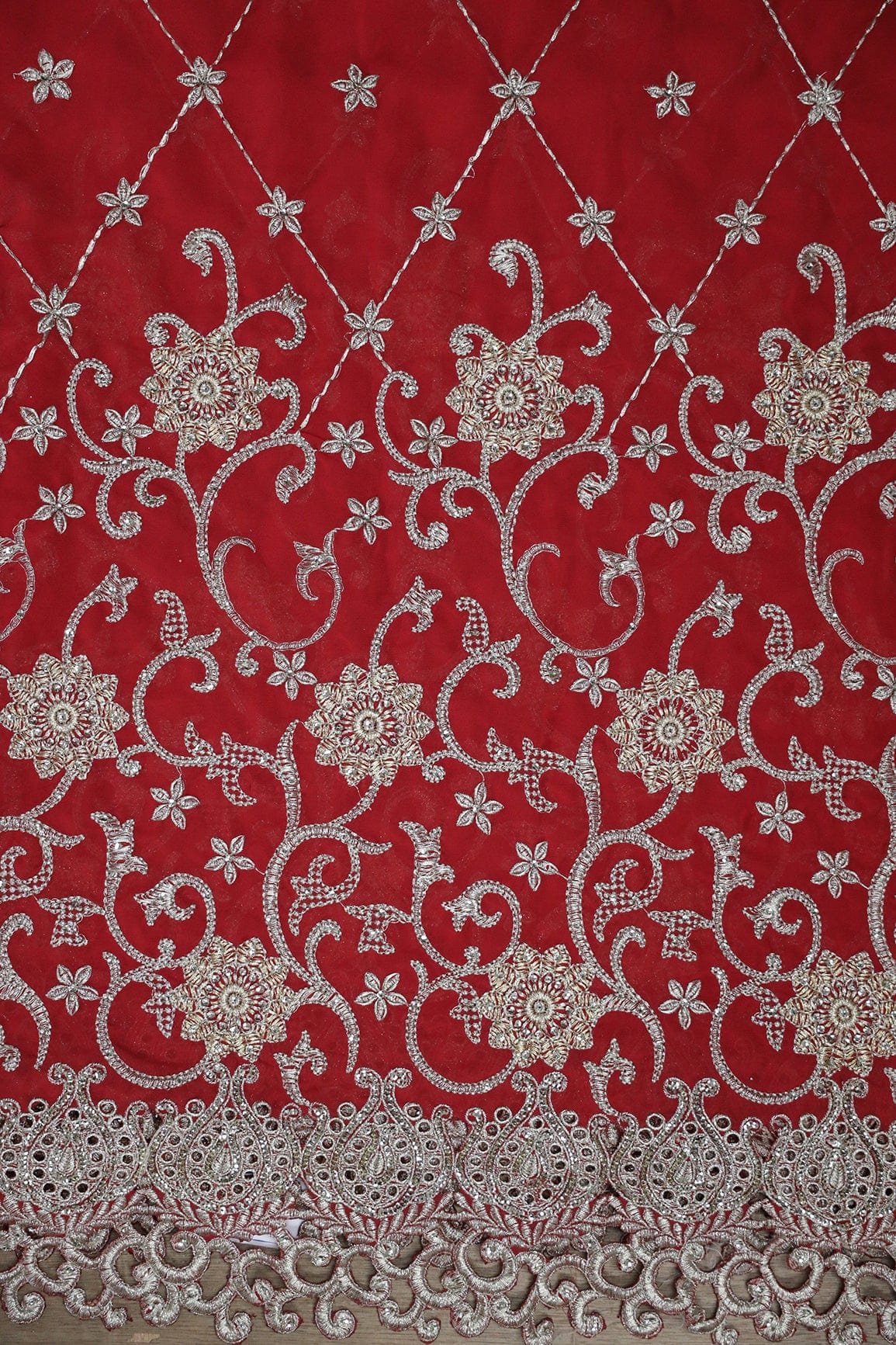 AIzaSyBcstauz-XMPRhEY21AUzeo032pxrXB5Ug - Big Width''56'' Gold And Silver Zari Floral Embroidery Work On Red Georgette Fabric With Border