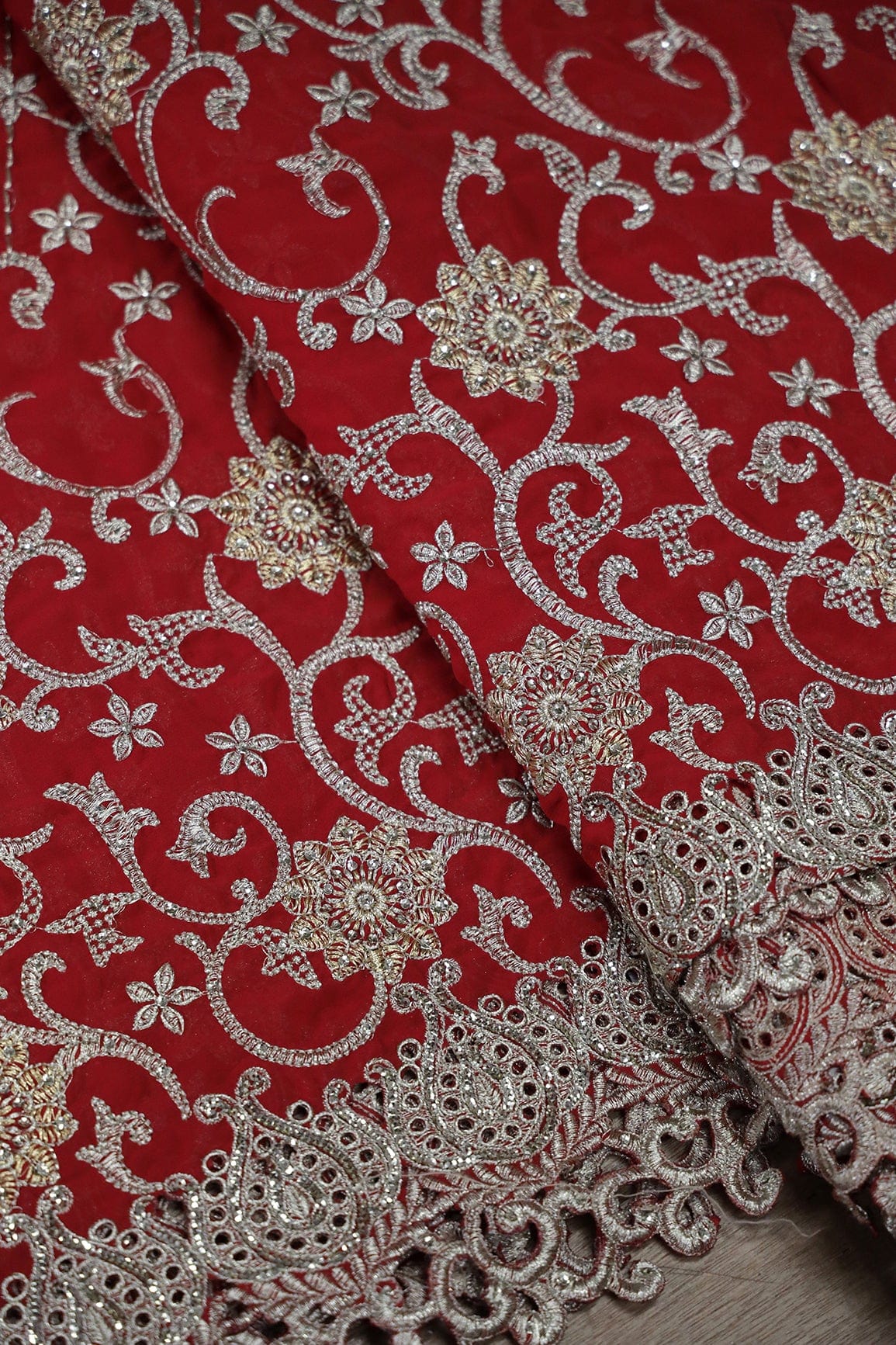AIzaSyBcstauz-XMPRhEY21AUzeo032pxrXB5Ug - Big Width''56'' Gold And Silver Zari Floral Embroidery Work On Red Georgette Fabric With Border