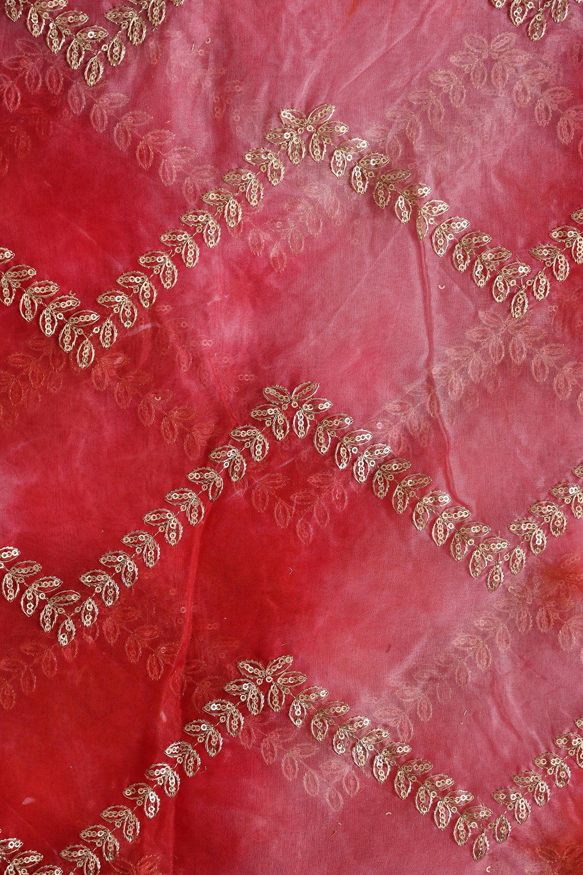 AIzaSyBcstauz-XMPRhEY21AUzeo032pxrXB5Ug - Gold Zari With Gold Sequins Chevron Embroidery Work On Tie & Dye Red Organza Fabric