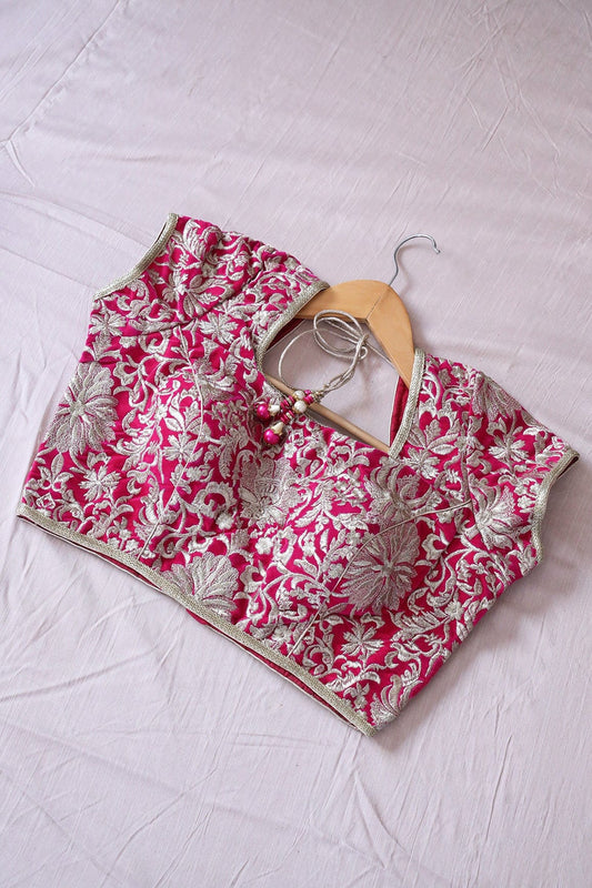 AIzaSyBcstauz-XMPRhEY21AUzeo032pxrXB5Ug - Fuchsia Floral Zari Embroidery Velvet Stitched Blouse