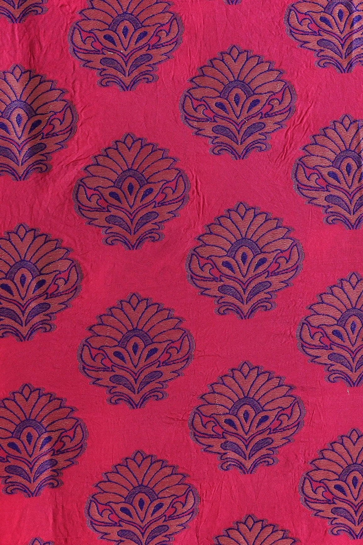 AIzaSyBcstauz-XMPRhEY21AUzeo032pxrXB5Ug - Fuchsia Mughal Floral Silk Gold Zari Banarasi Jacquard Fabric