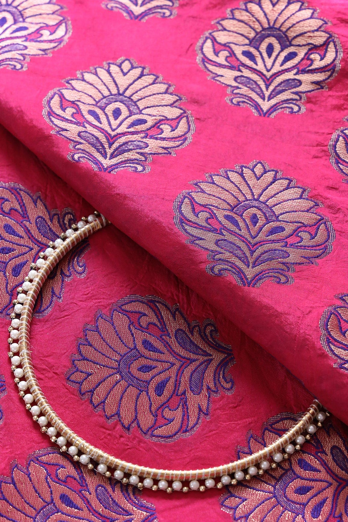 AIzaSyBcstauz-XMPRhEY21AUzeo032pxrXB5Ug - Fuchsia Mughal Floral Silk Gold Zari Banarasi Jacquard Fabric