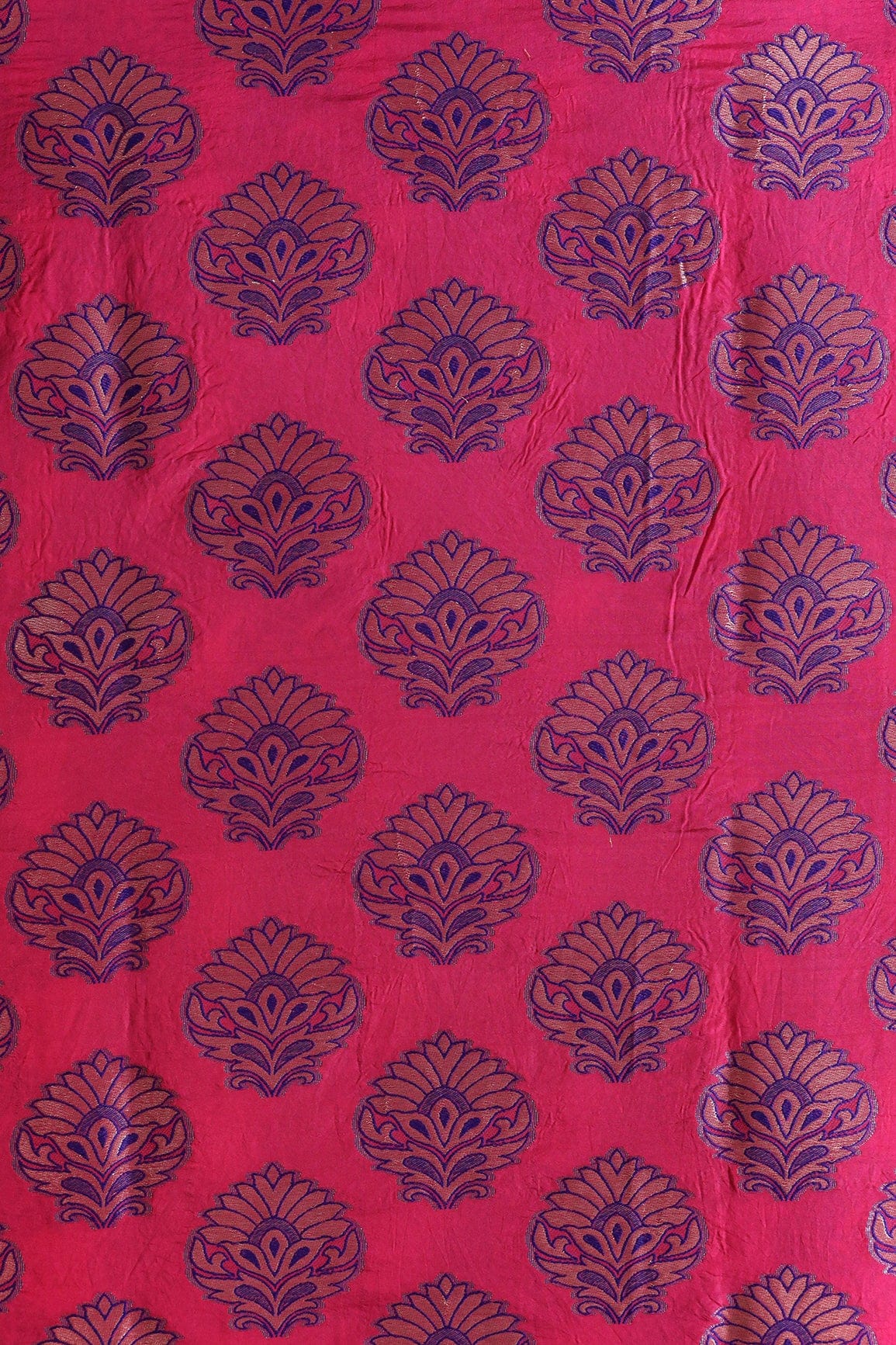 AIzaSyBcstauz-XMPRhEY21AUzeo032pxrXB5Ug - Fuchsia Mughal Floral Silk Gold Zari Banarasi Jacquard Fabric