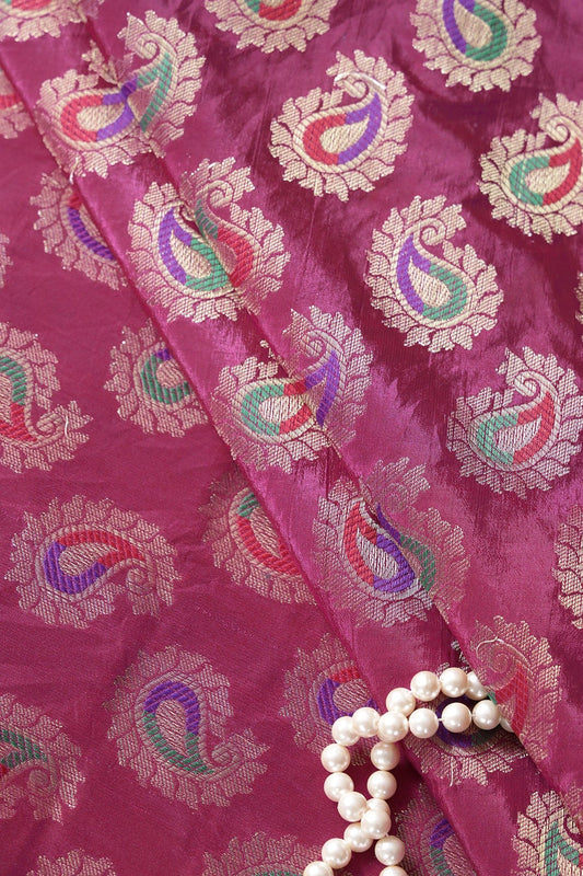 AIzaSyBcstauz-XMPRhEY21AUzeo032pxrXB5Ug - Fuchsia Paisley Silk Gold Zari Banarasi Jacquard Fabric