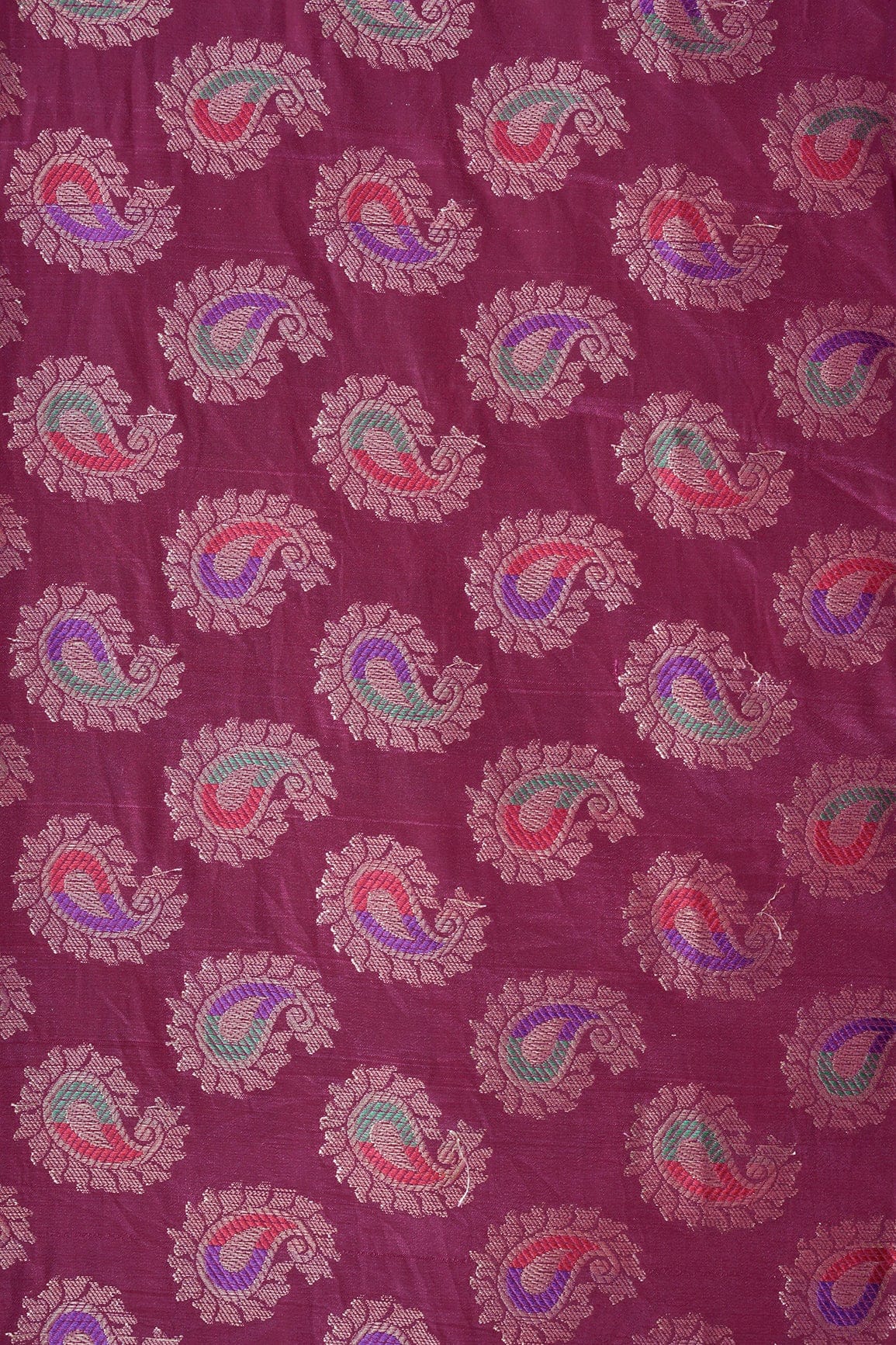 AIzaSyBcstauz-XMPRhEY21AUzeo032pxrXB5Ug - Fuchsia Paisley Silk Gold Zari Banarasi Jacquard Fabric
