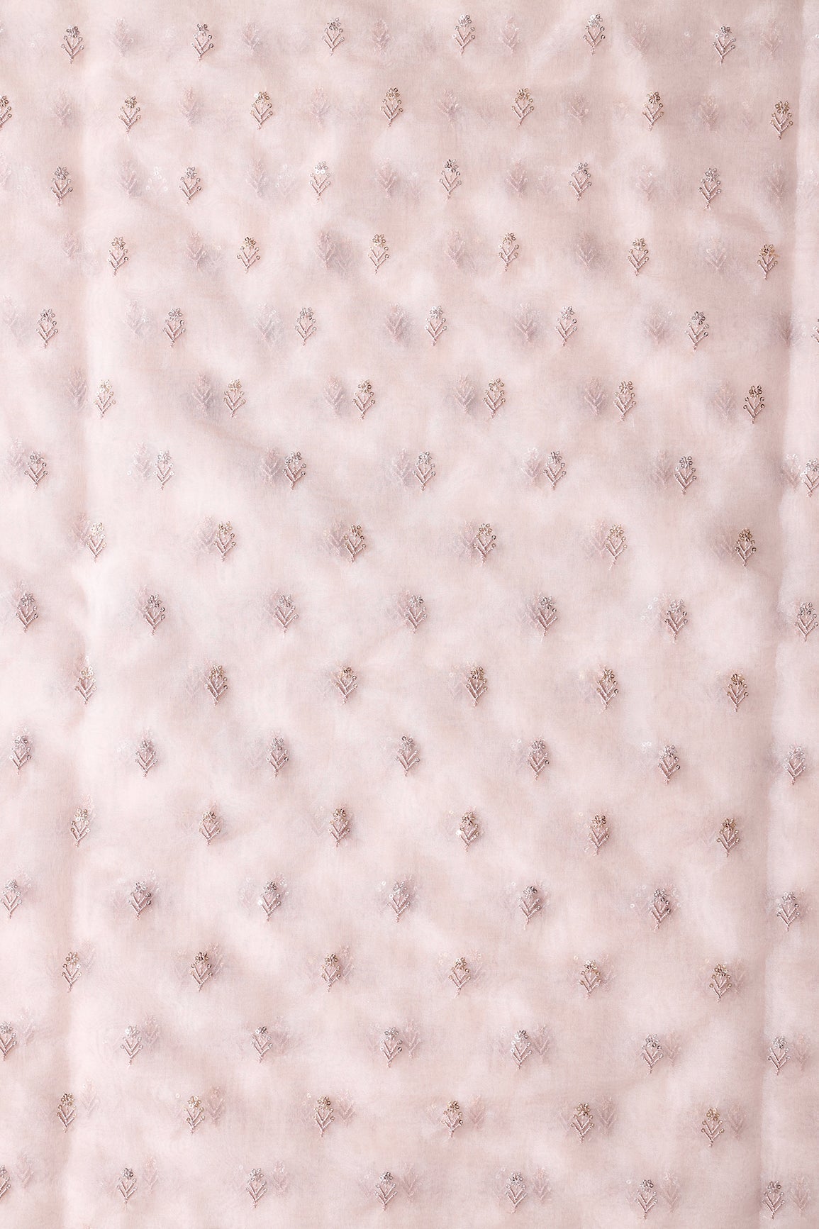 AIzaSyBcstauz-XMPRhEY21AUzeo032pxrXB5Ug - Gold And Silver Sequins Beautiful Small Floral Motif Embroidery Work On Pastel Peach Organza Fabric