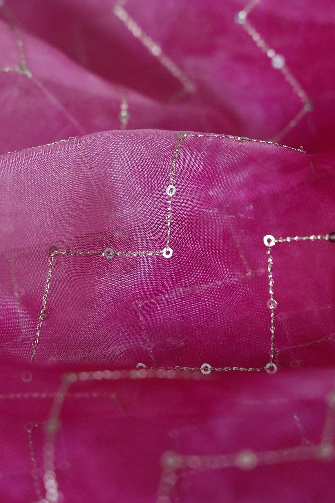 AIzaSyBcstauz-XMPRhEY21AUzeo032pxrXB5Ug - Gold Sequins Chevron Embroidery Work On Tie & Dye Dark Pink Organza Fabric