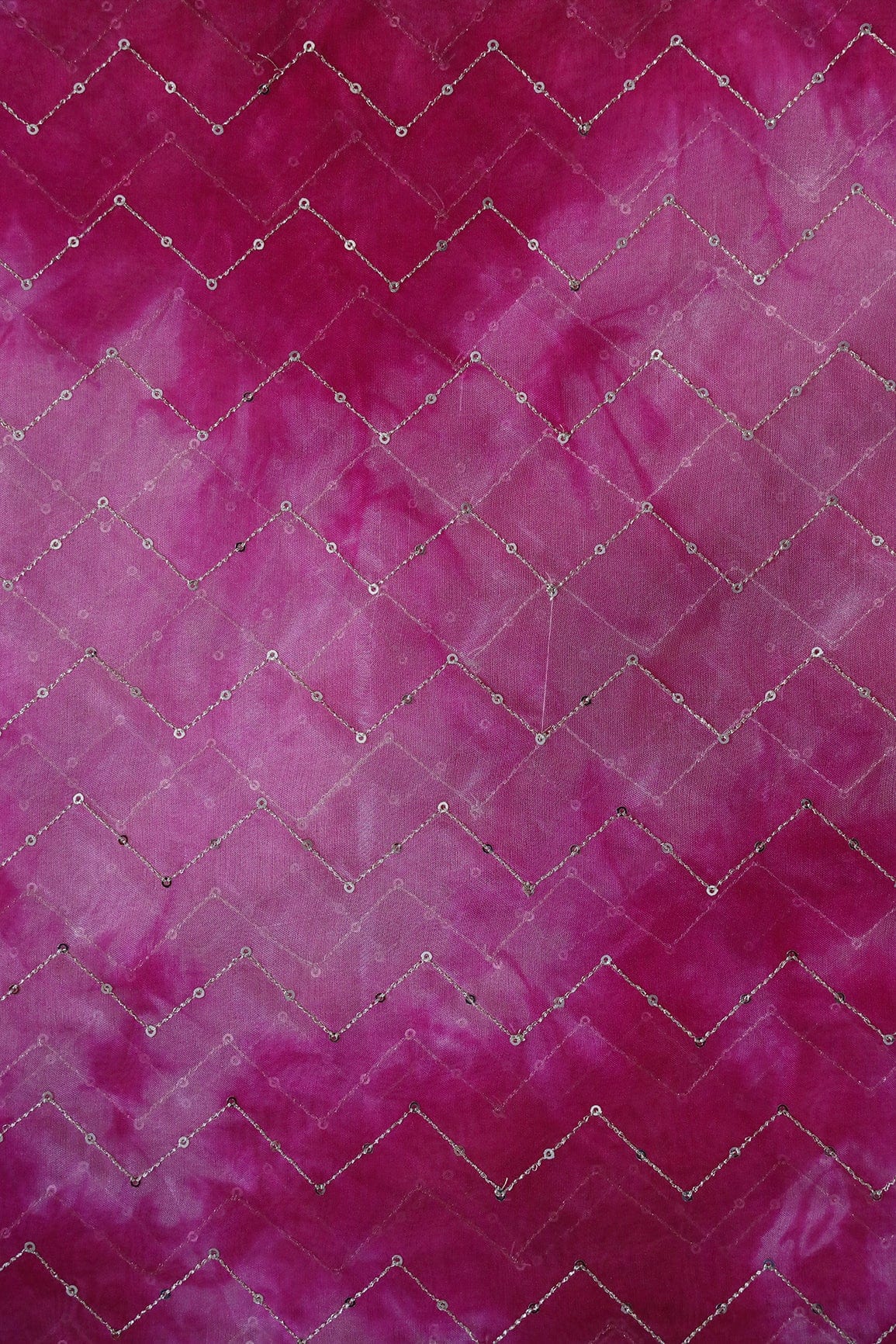 AIzaSyBcstauz-XMPRhEY21AUzeo032pxrXB5Ug - Gold Sequins Chevron Embroidery Work On Tie & Dye Dark Pink Organza Fabric