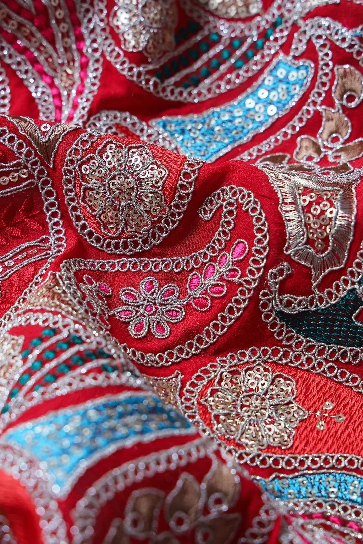 AIzaSyBcstauz-XMPRhEY21AUzeo032pxrXB5Ug - Gold Sequins With Gold Zari Beautiful Paisley Embroidery On Red Viscose Georgette Fabric