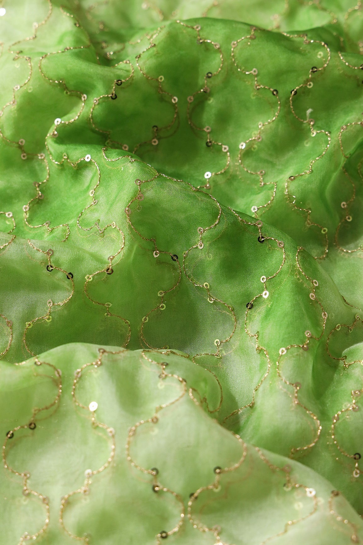 AIzaSyBcstauz-XMPRhEY21AUzeo032pxrXB5Ug - Gold Sequins With Gold Zari Ogee Embroidery Work On Tie & Dye Parrot Green Organza Fabric