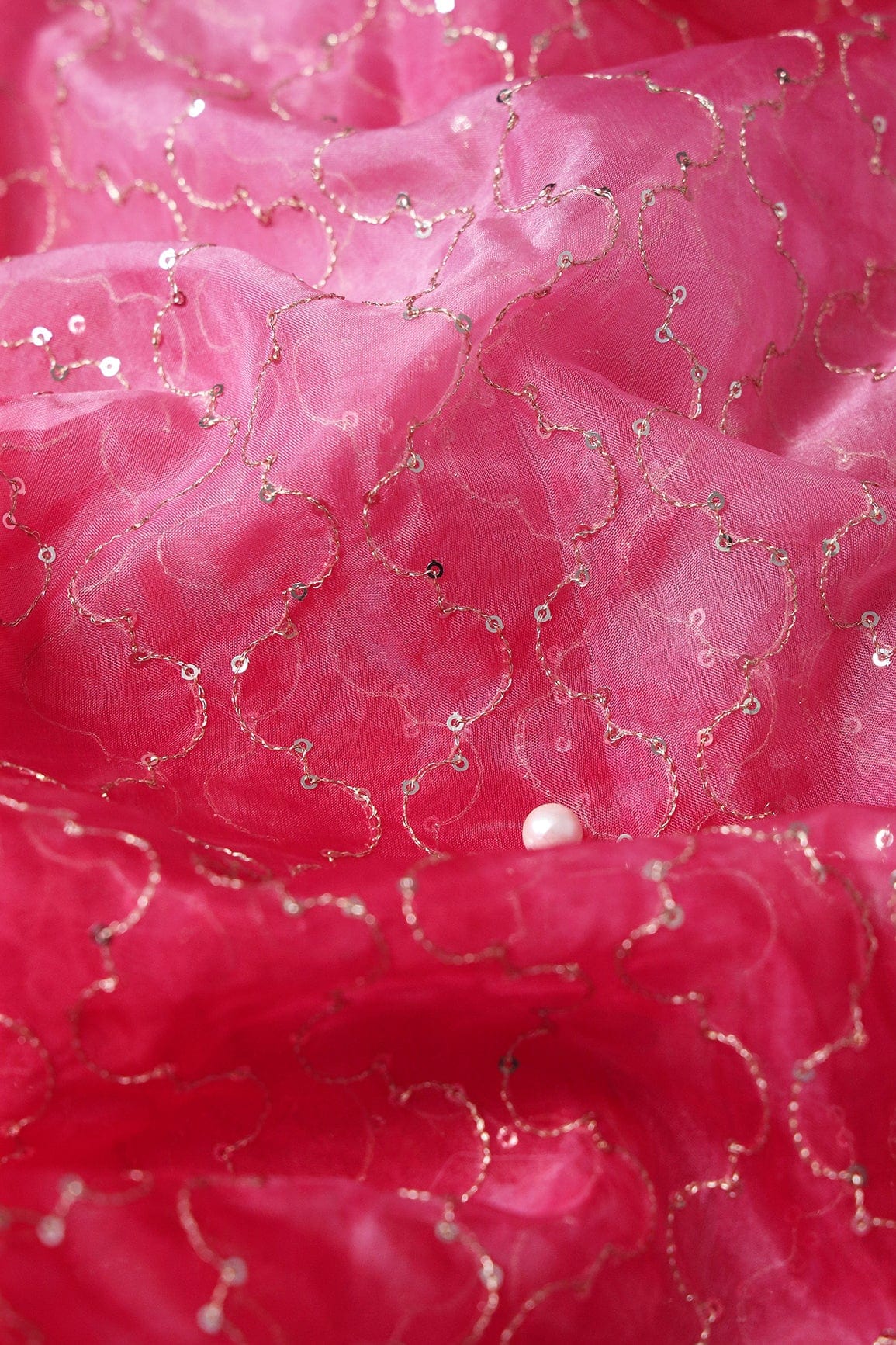 AIzaSyBcstauz-XMPRhEY21AUzeo032pxrXB5Ug - Gold Sequins With Gold Zari Ogee Embroidery Work On Tie & Dye Red Organza Fabric