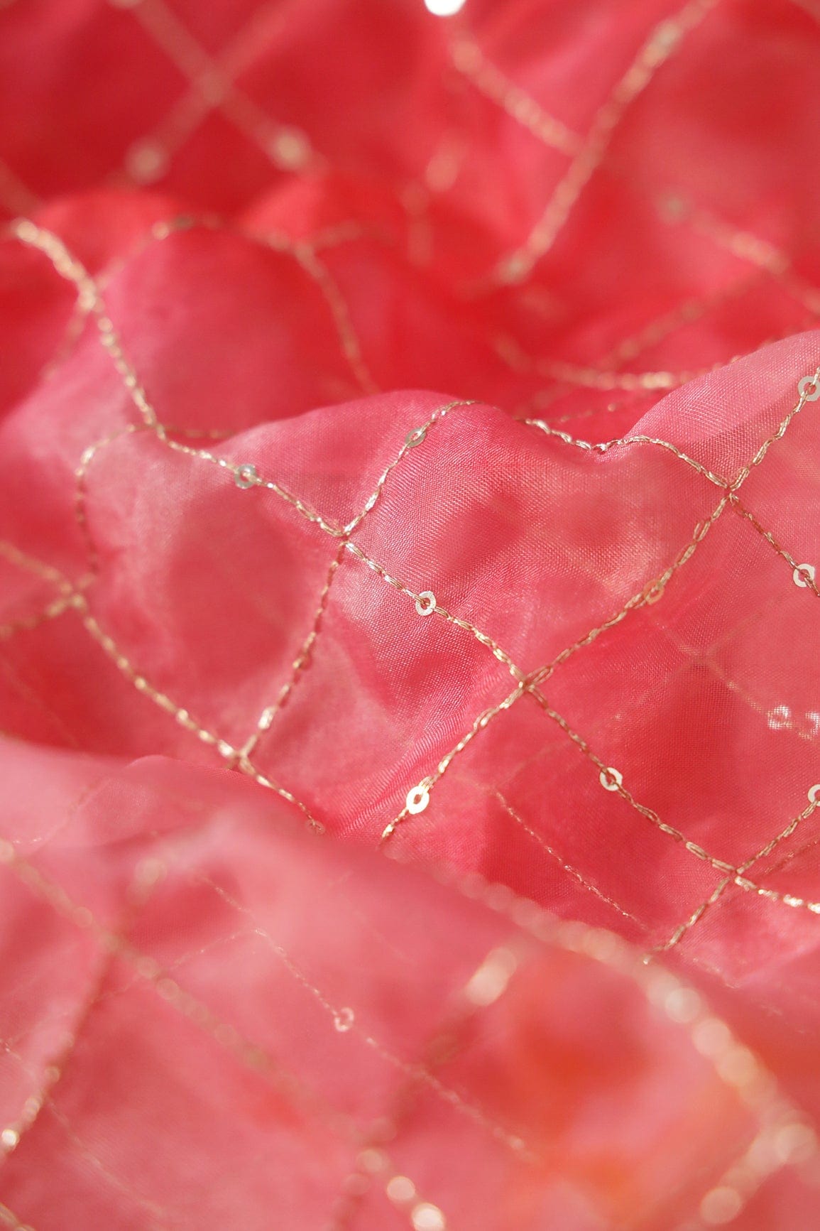 AIzaSyBcstauz-XMPRhEY21AUzeo032pxrXB5Ug - Gold Zari With Gold Sequins Checks Embroidery Work On Tie & Dye Red And Pink Organza Fabric