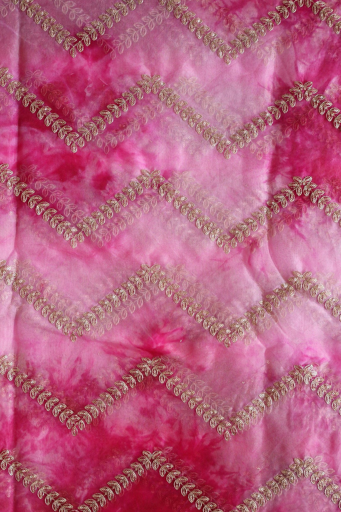 AIzaSyBcstauz-XMPRhEY21AUzeo032pxrXB5Ug - Gold Zari With Gold Sequins Chevron Embroidery Work On Tie & Dye Fuchsia Organza Fabric