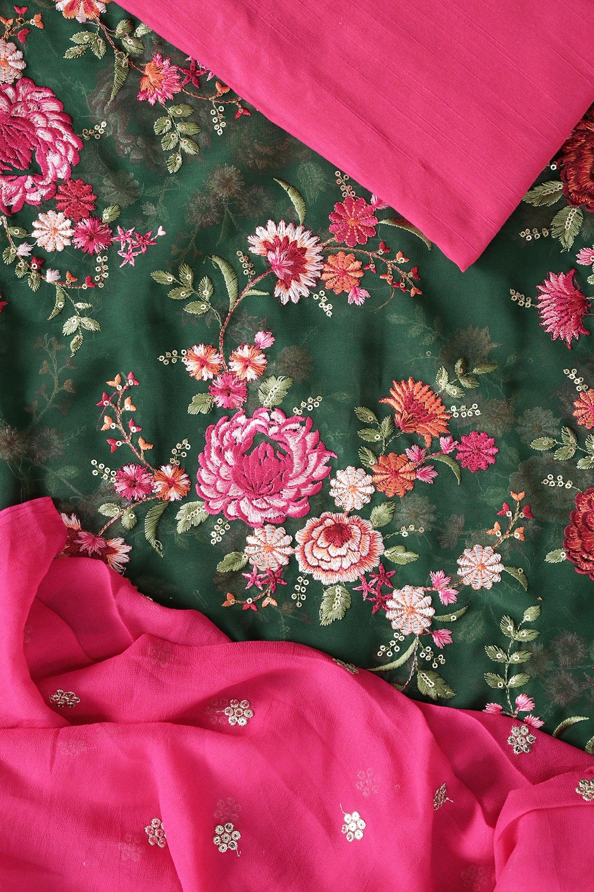 AIzaSyBcstauz-XMPRhEY21AUzeo032pxrXB5Ug - Green And Fuchsia Unstitched Suit (3 Piece)