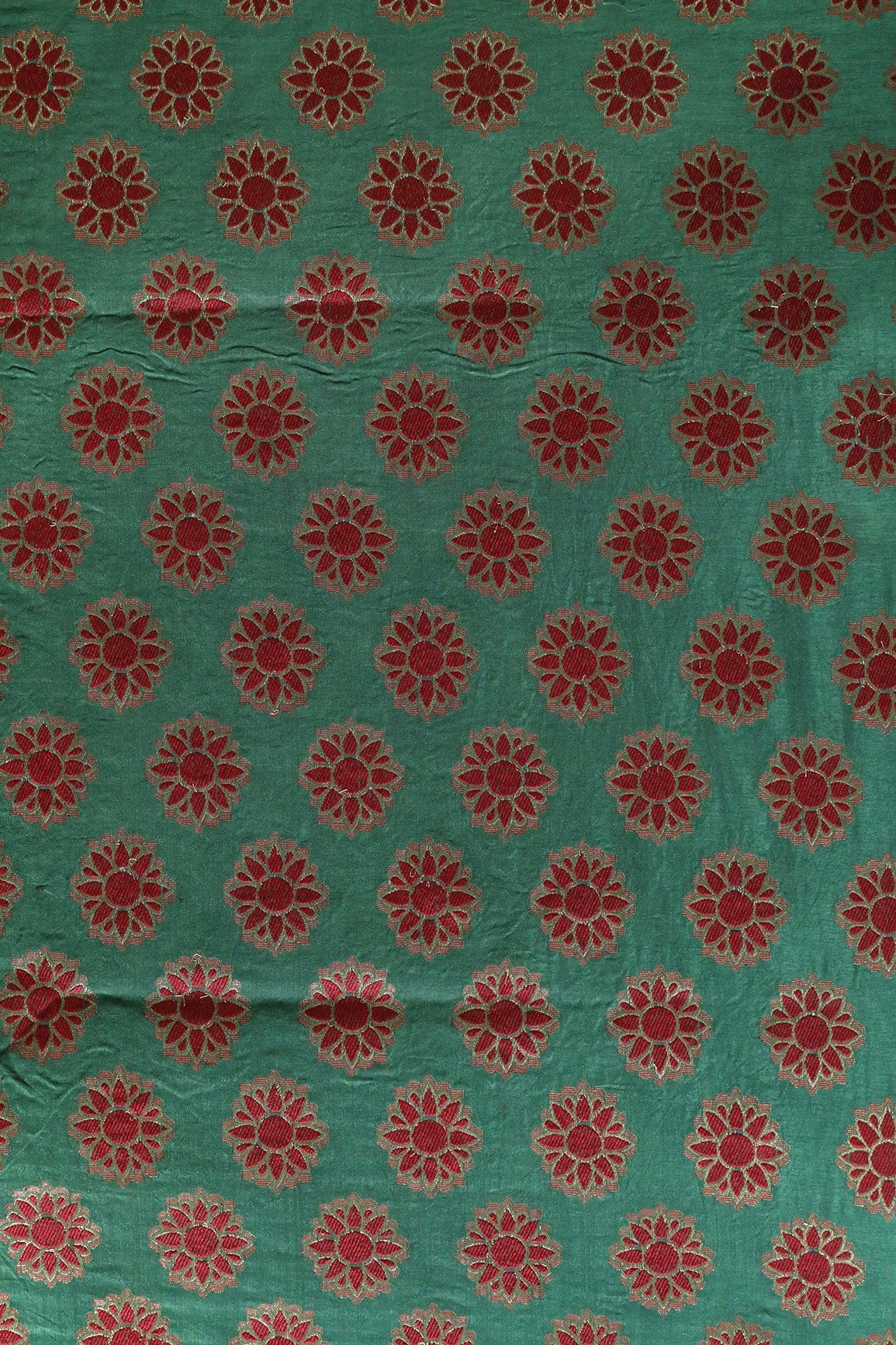 AIzaSyBcstauz-XMPRhEY21AUzeo032pxrXB5Ug - Green And Maroon Floral Butta Silk Gold Zari Banarasi Jacquard Fabric