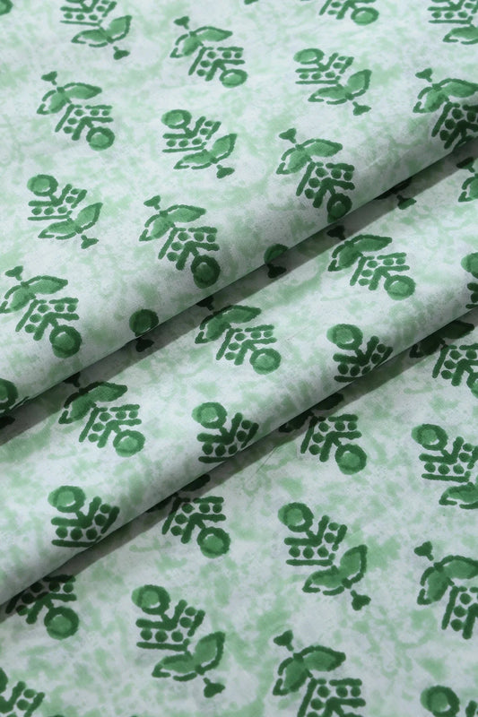 AIzaSyBcstauz-XMPRhEY21AUzeo032pxrXB5Ug - Green And Off White Pure Cotton Unstitched Suit Set (2 Piece)