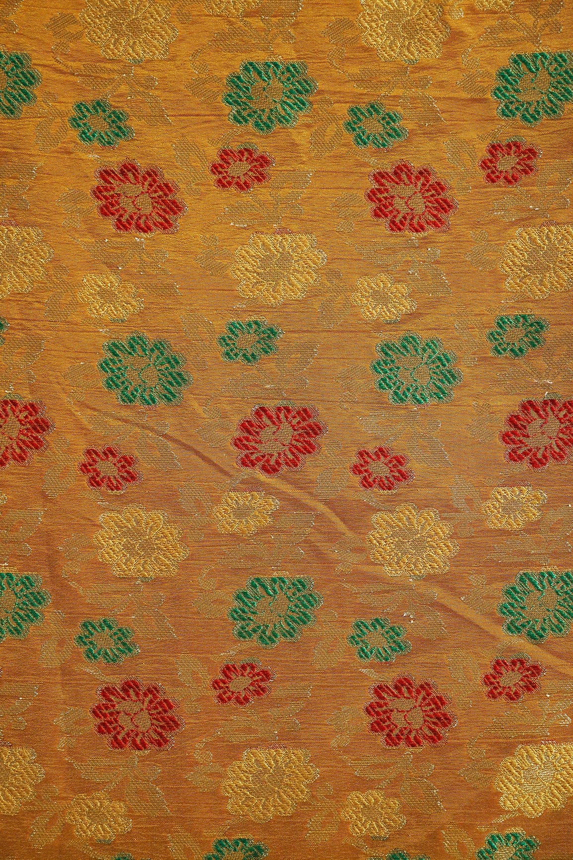 AIzaSyBcstauz-XMPRhEY21AUzeo032pxrXB5Ug - Green And Red Floral Pure Kashmiri Silk Gold Zari Banarasi Jacquard Fabric
