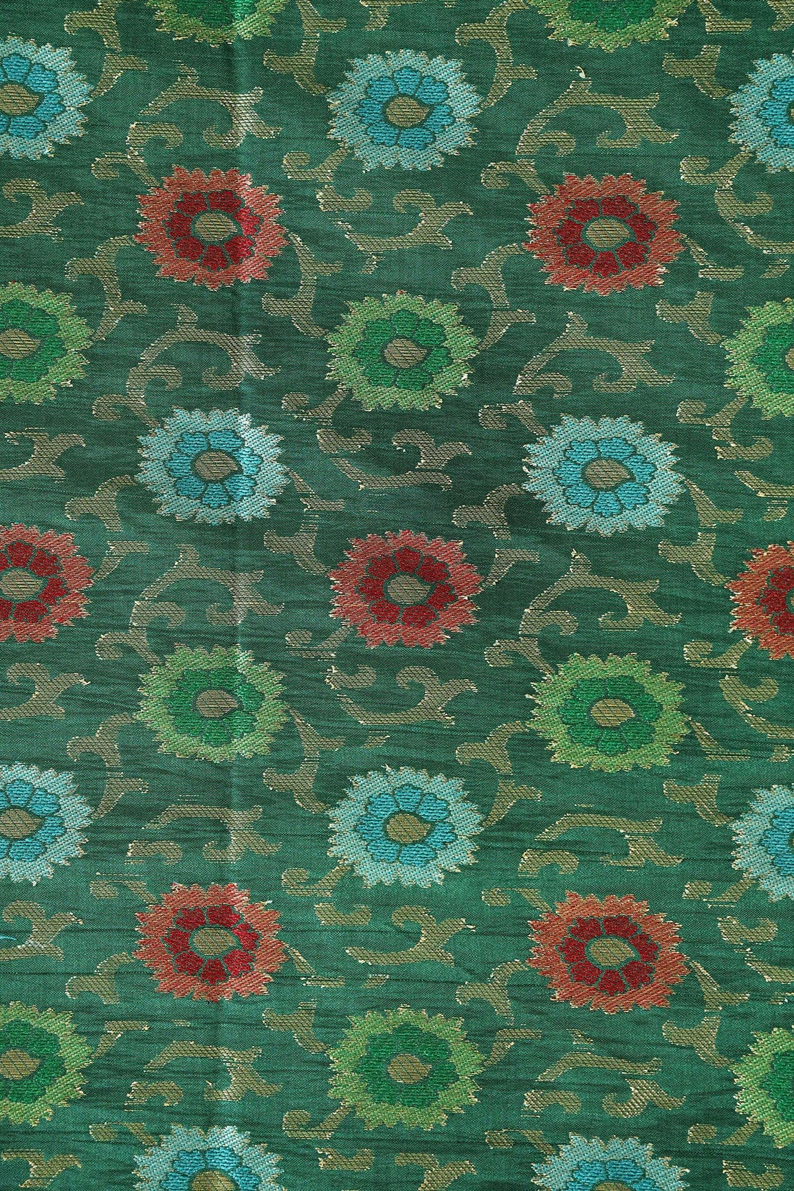 AIzaSyBcstauz-XMPRhEY21AUzeo032pxrXB5Ug - Green And Red Floral Pure Kashmiri Silk Gold Zari Banarasi Jacquard Fabric