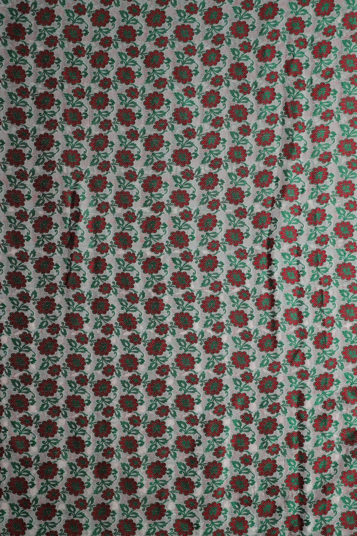 AIzaSyBcstauz-XMPRhEY21AUzeo032pxrXB5Ug - Green And Red Floral Pure Kashmiri Silk Gold Zari Dyeable Banarasi Jacquard Fabric