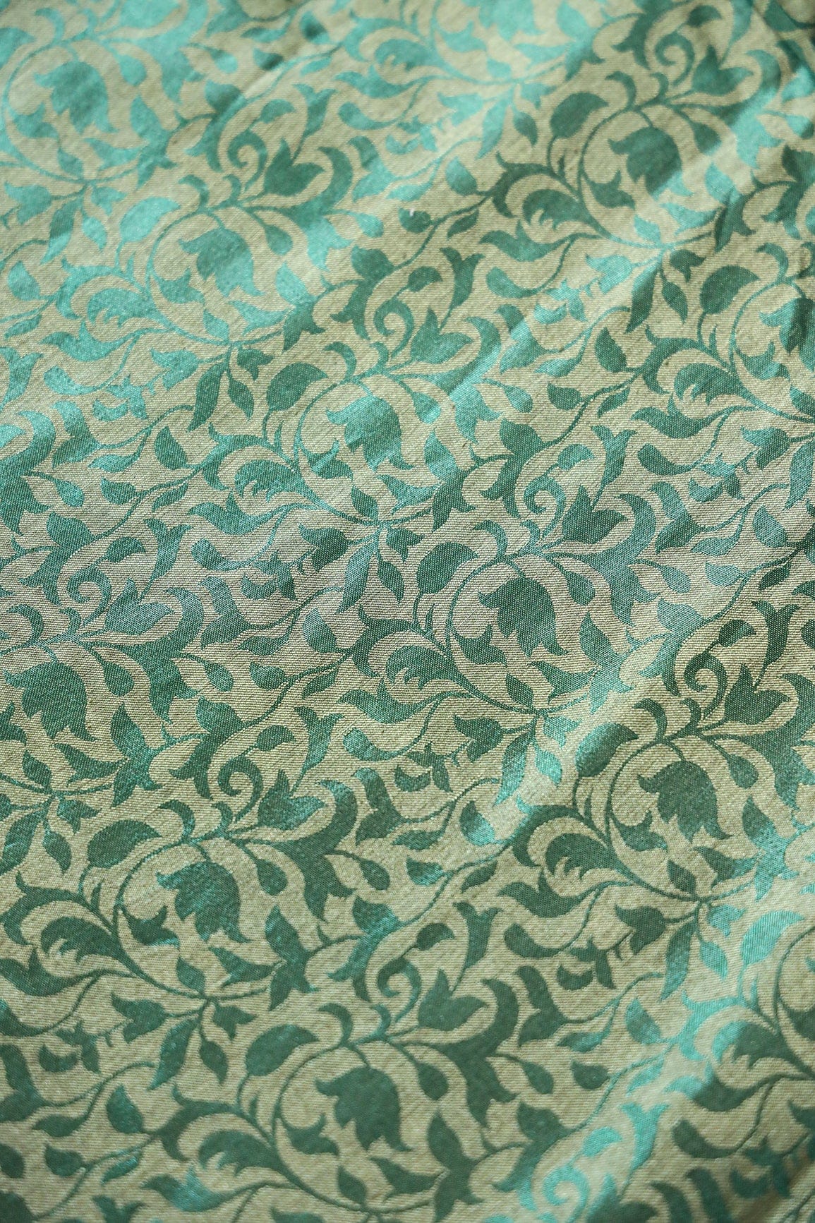 AIzaSyBcstauz-XMPRhEY21AUzeo032pxrXB5Ug - Green Ethnic Silk Satin Jute Banarasi Jacquard Fabric