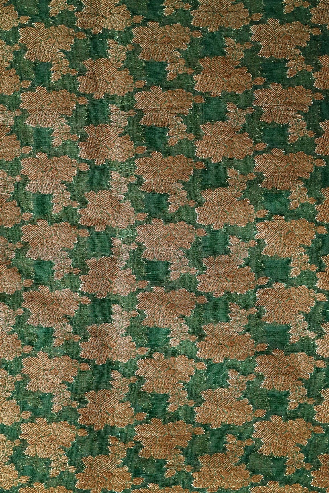 AIzaSyBcstauz-XMPRhEY21AUzeo032pxrXB5Ug - Green Floral Pure Net Gold Zari Banarasi Jacquard Fabric