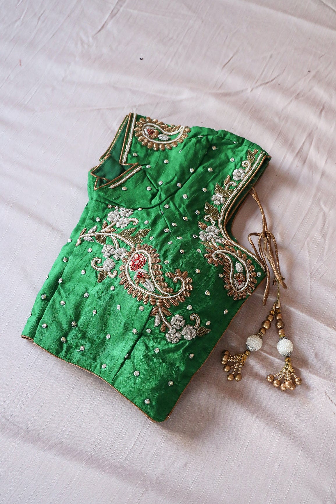 AIzaSyBcstauz-XMPRhEY21AUzeo032pxrXB5Ug - Green Hand Work Emboidery Raw Silk Stitched Blouse