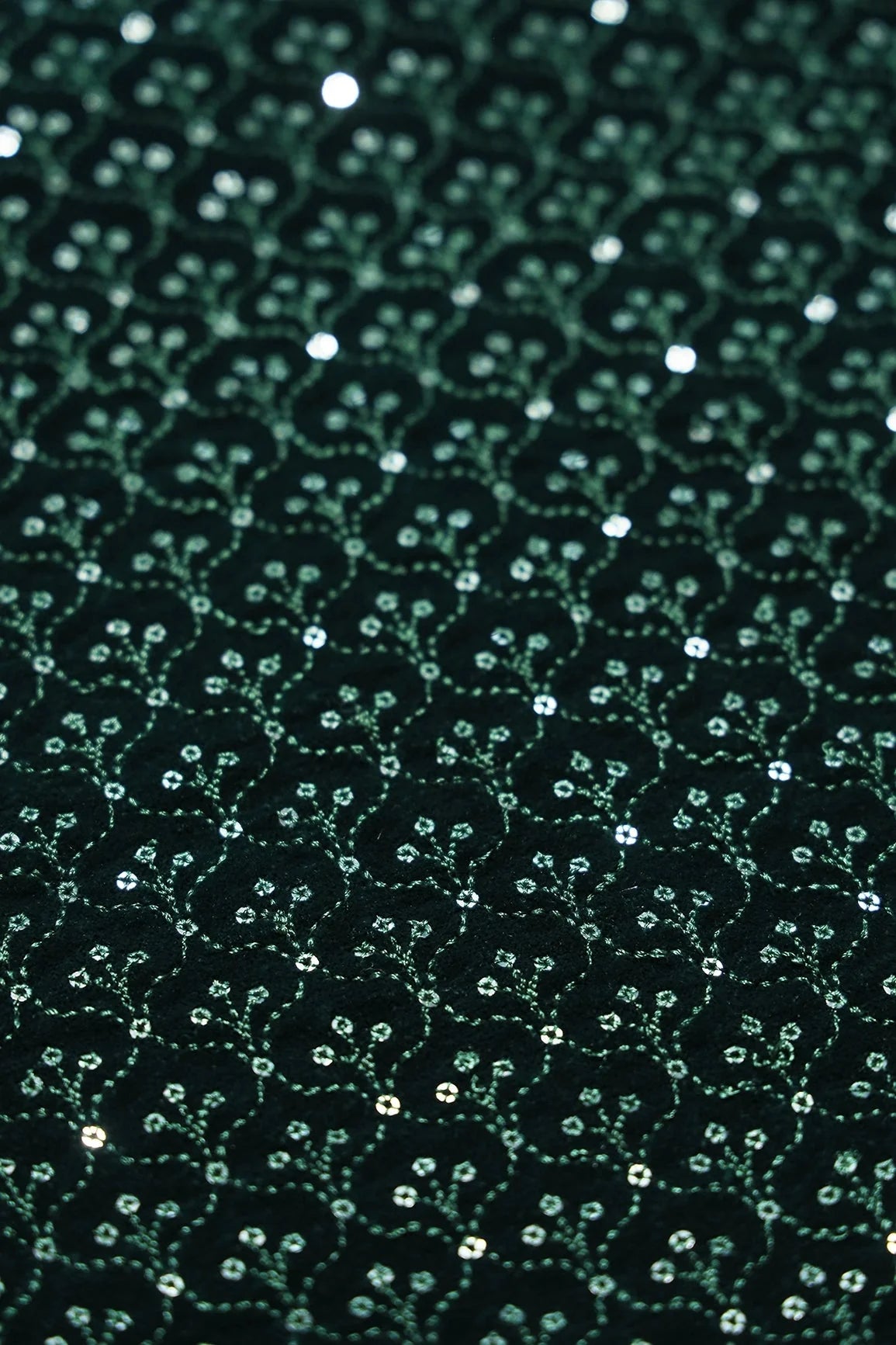 AIzaSyBcstauz-XMPRhEY21AUzeo032pxrXB5Ug - Green Thread With Sequins Small Ogee Embroidery Work On Bottle Green Velvet Fabric